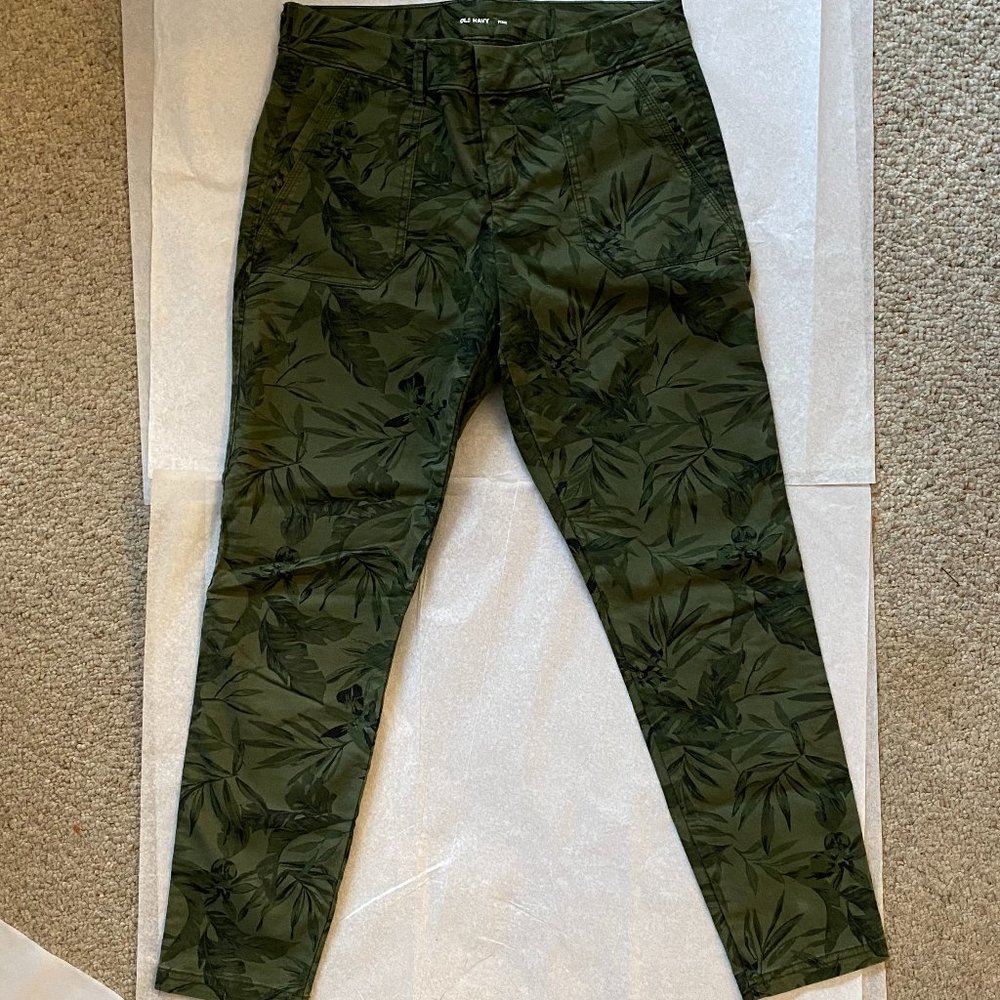 Green Leaf Pixie Pants - image 1